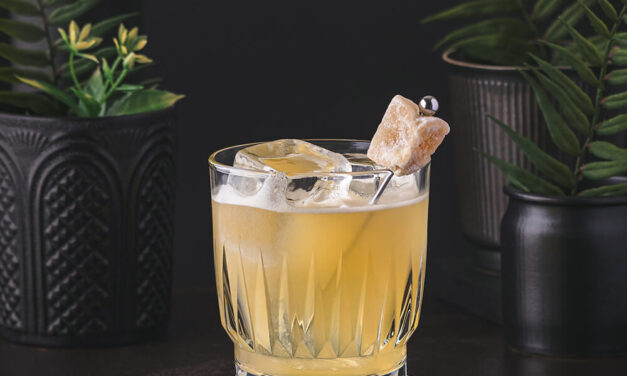 Penicillin Cocktail – Scotch, Ginger and Honey