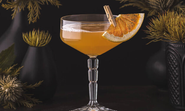 Brown Derby Cocktail – Bourbon and Grapefruit Classic